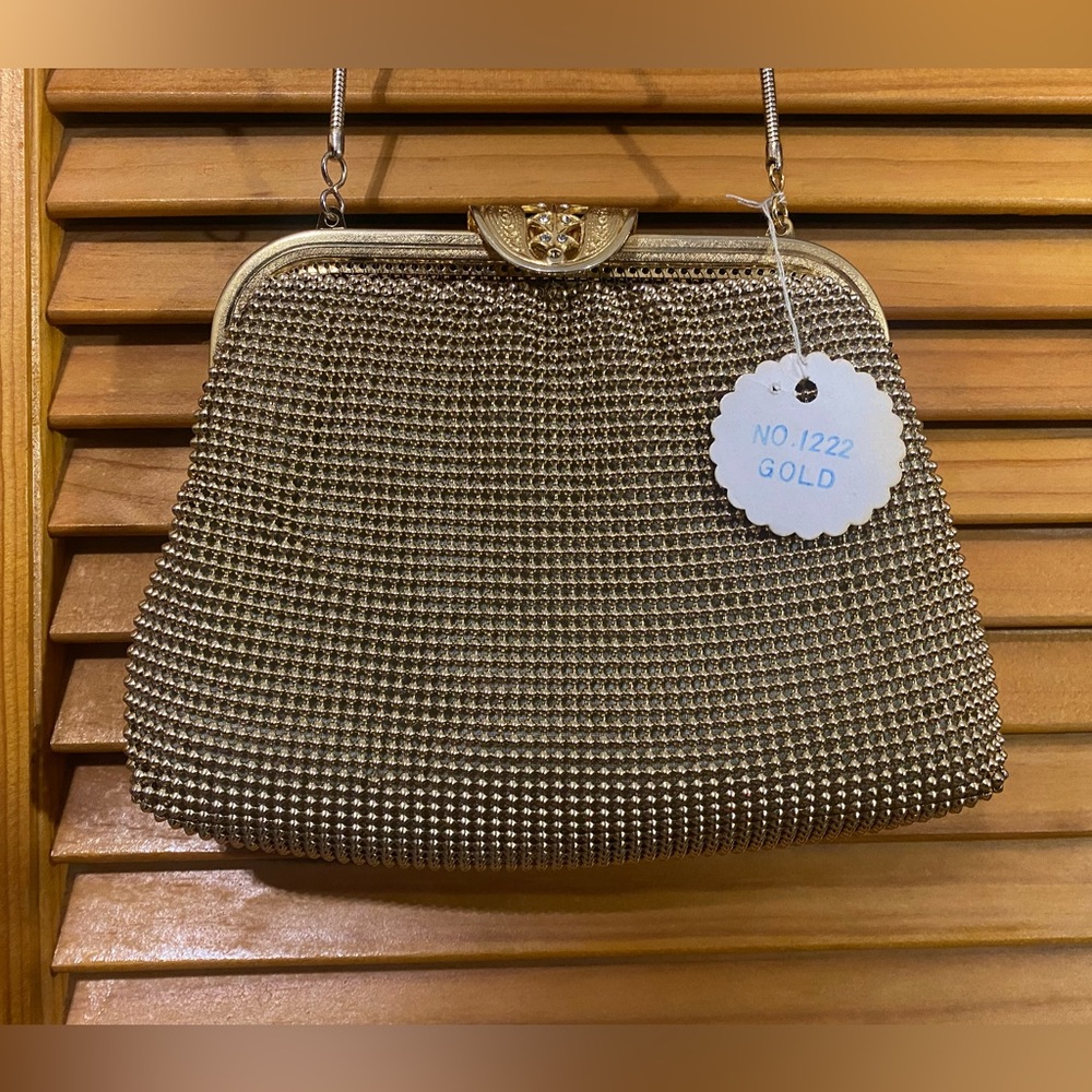 Deadstock vintage: Gold crossbody purse with snake chain